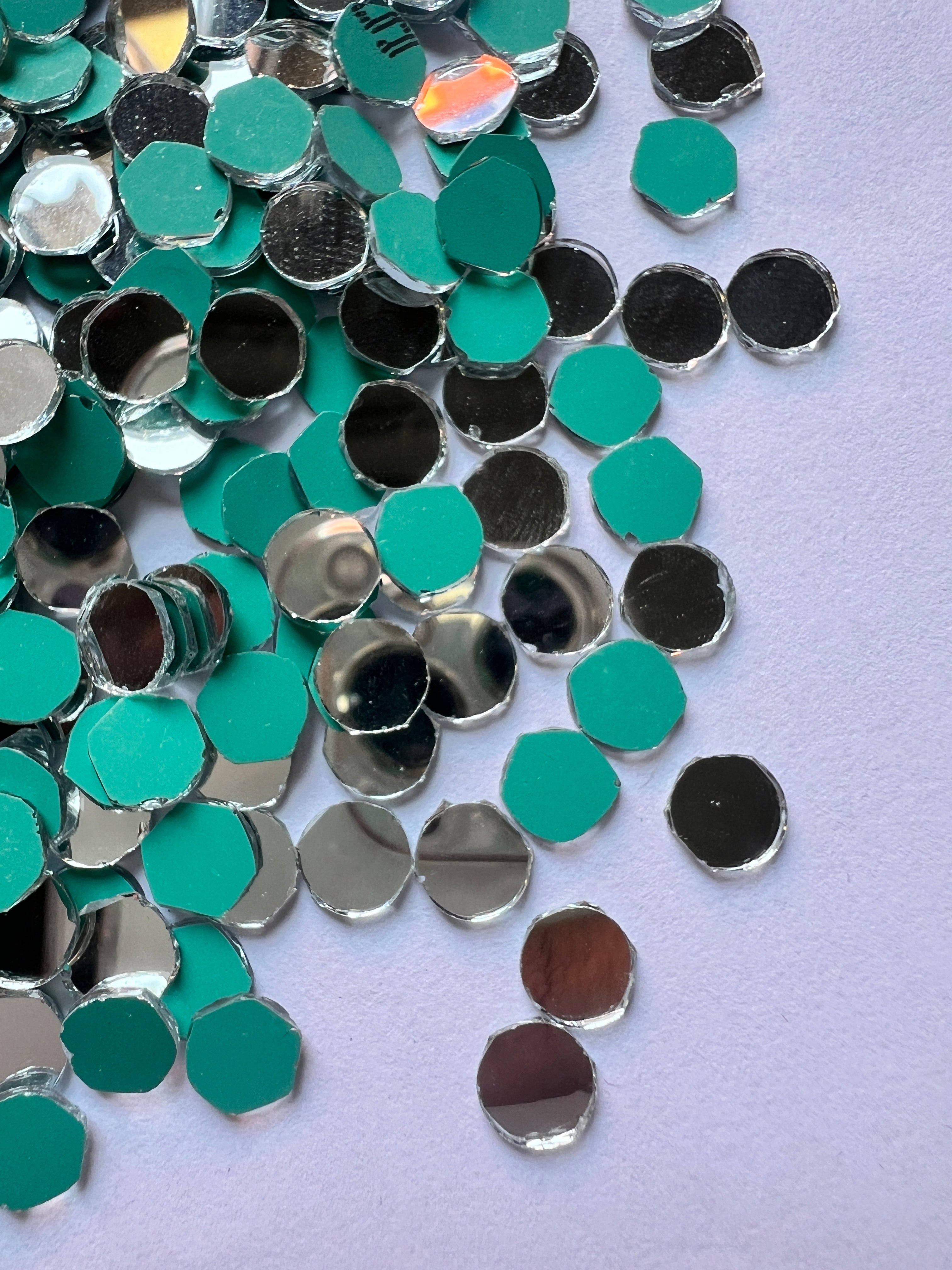 Round shape mirror All