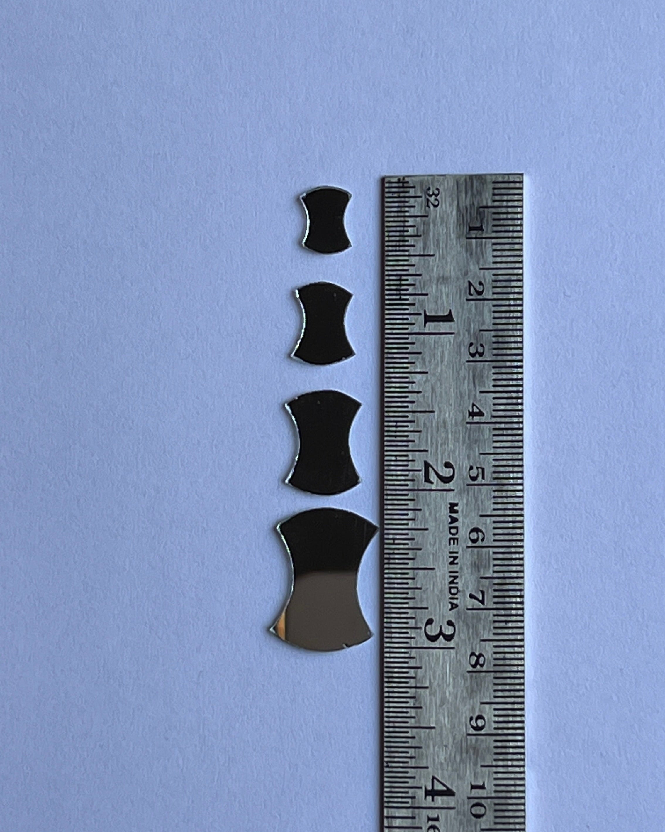 Fancy shape mirror-E