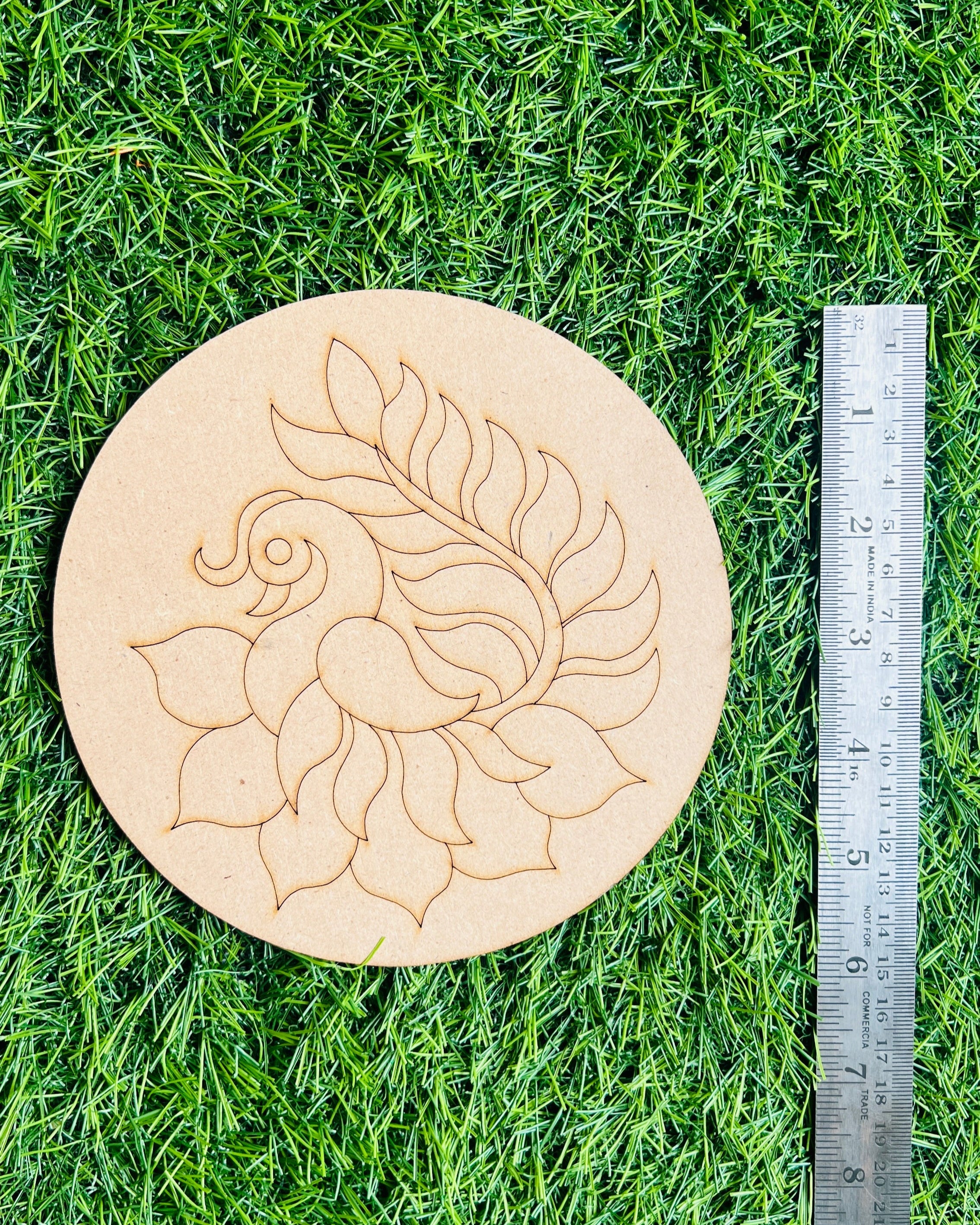 MDF Premarked Round Peacock shape-186