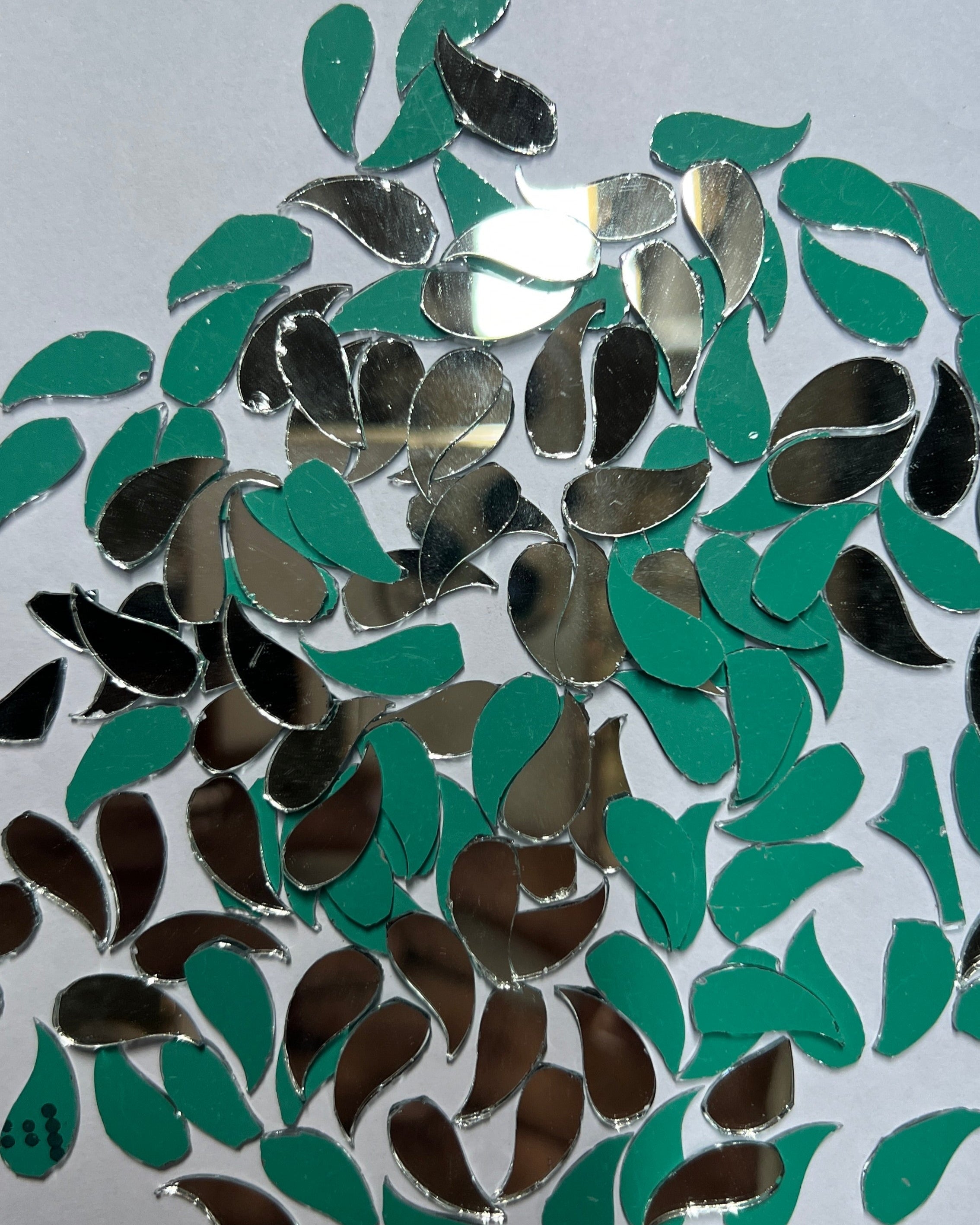 Fancy shape mirror-m-left