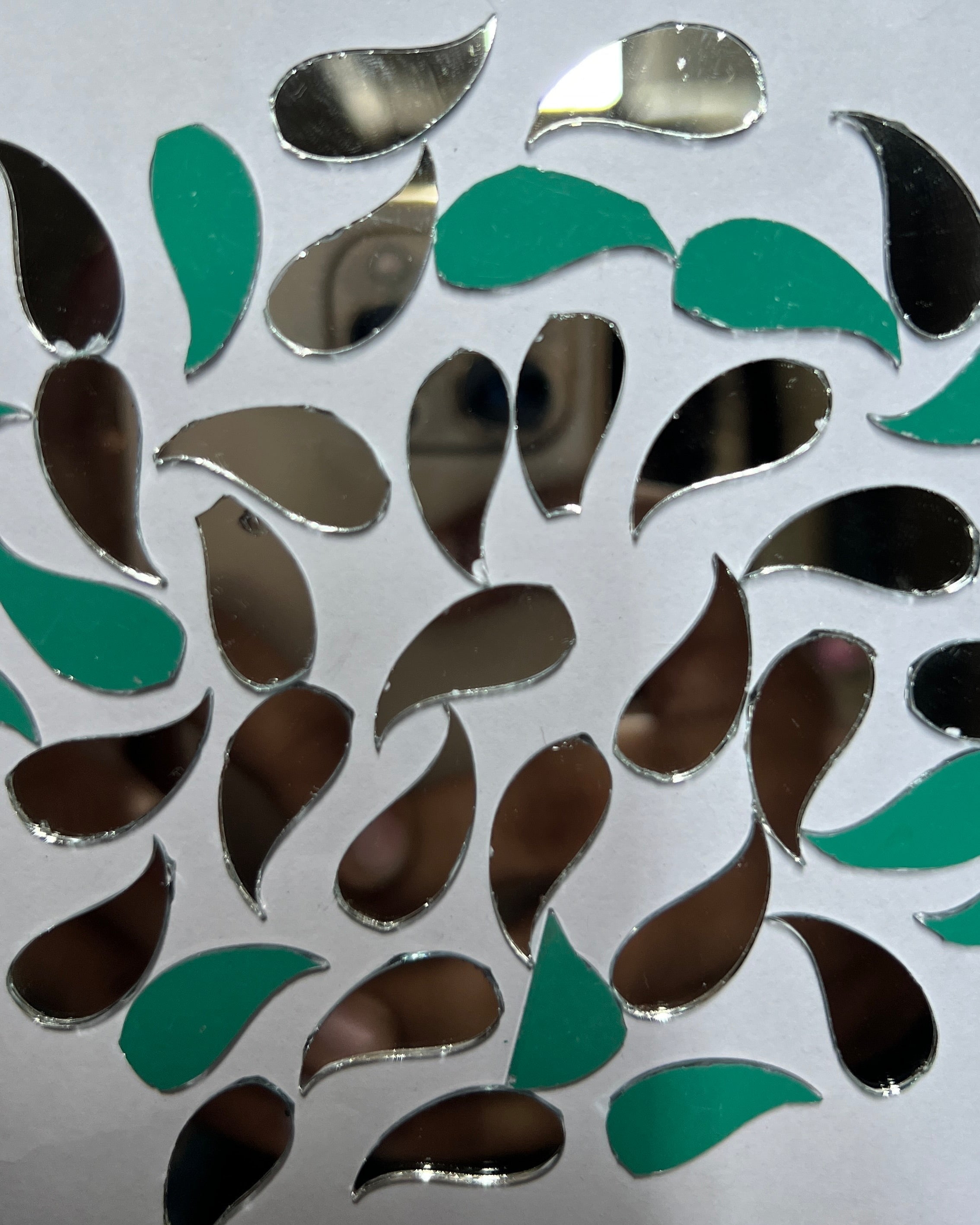 Fancy shape mirror-m-left