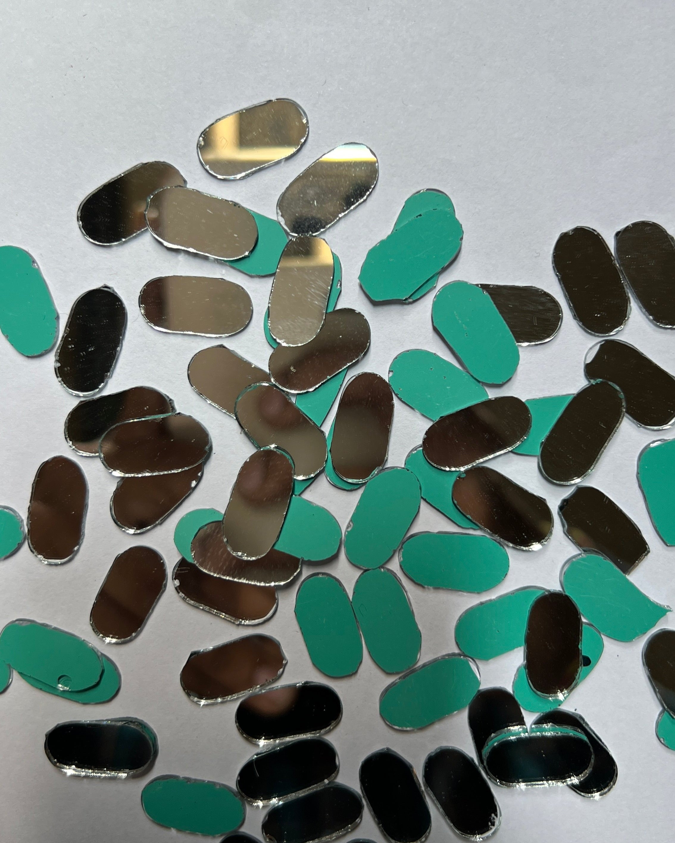 Fancy capsule shape mirror C-7,9