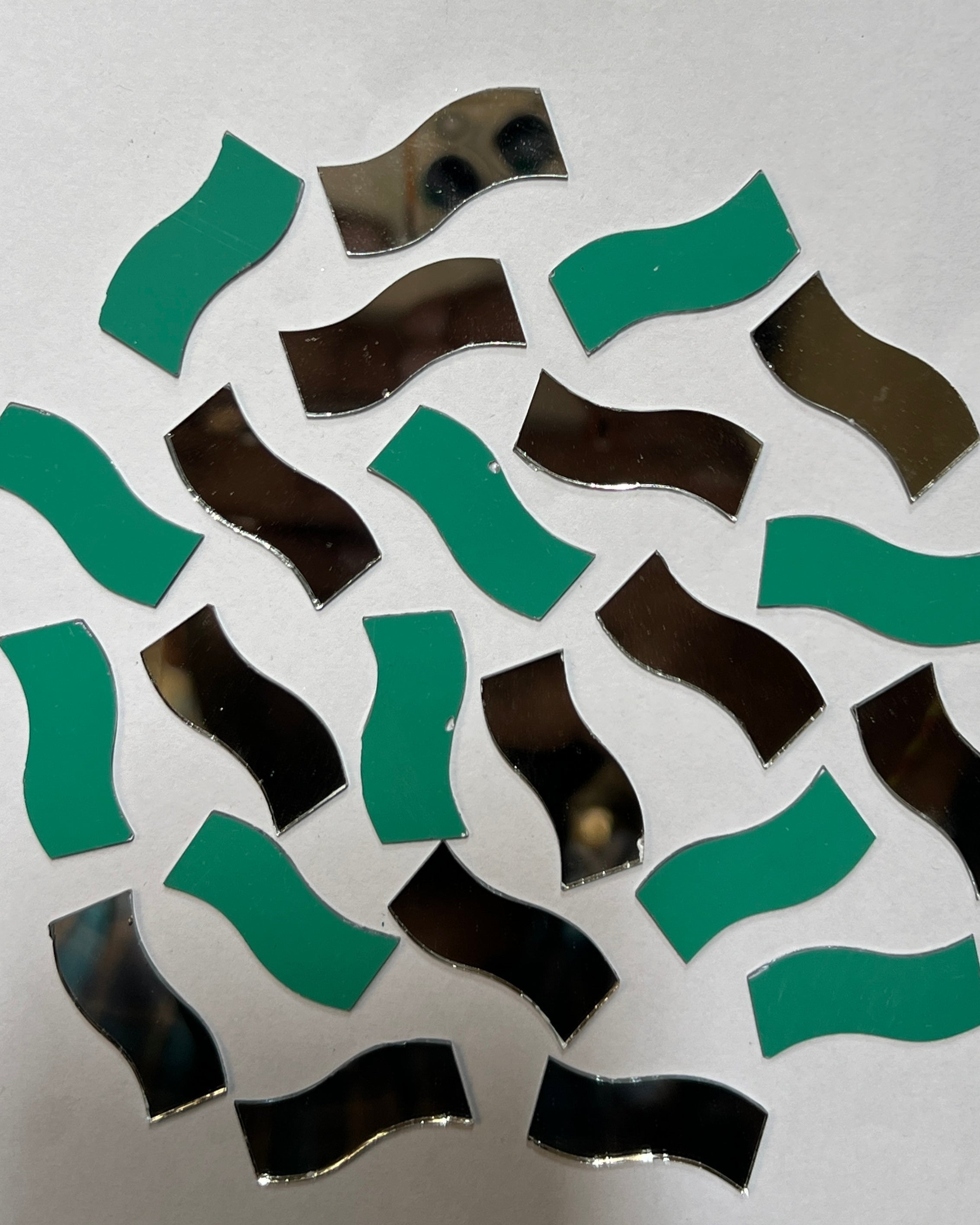 Fancy shape mirror-H 24,40 mm