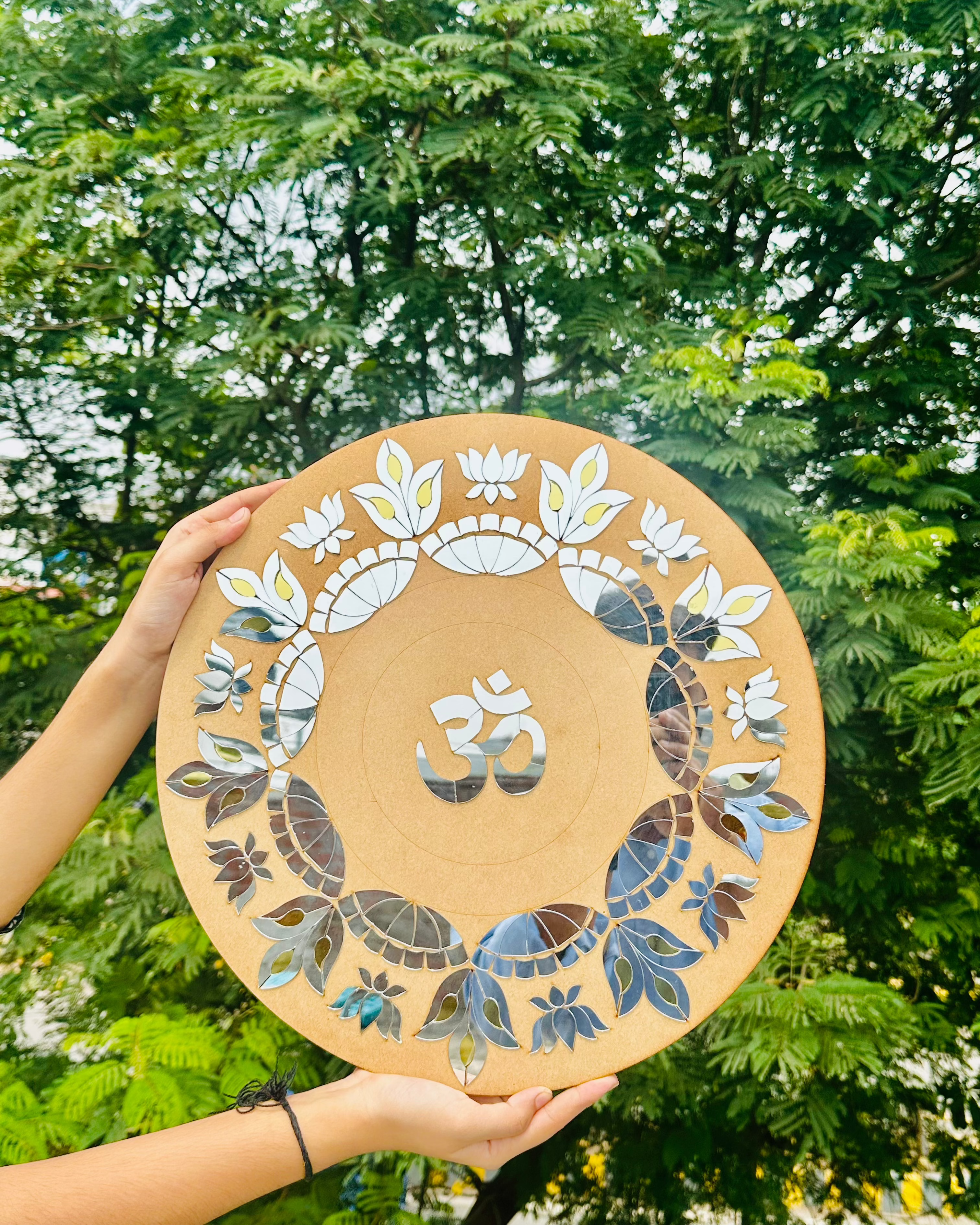 Round Rangoli mdf (with mirrors)-442