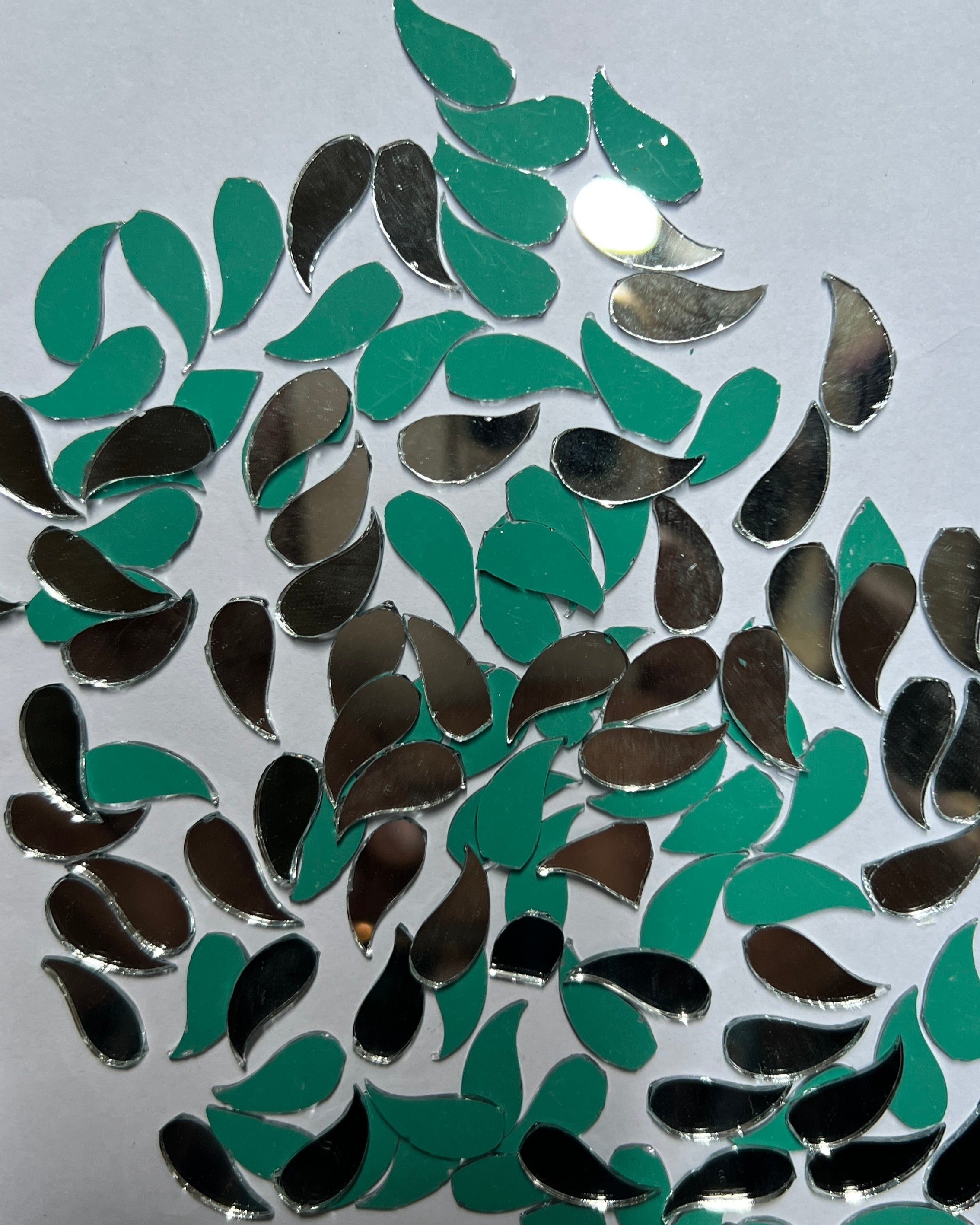 Fancy shape mirror-m-right